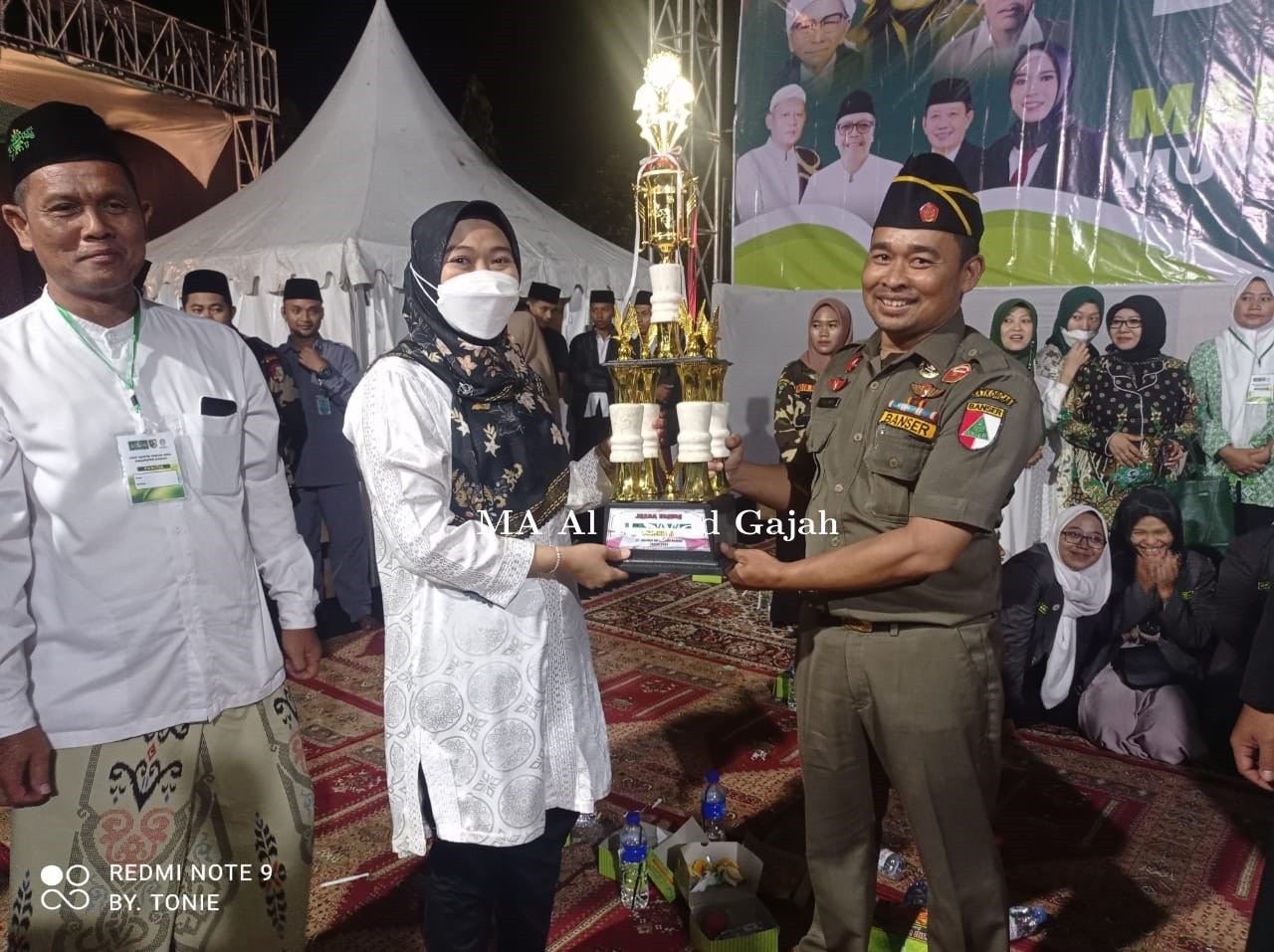 Porsema_Juara_Umum.jpg